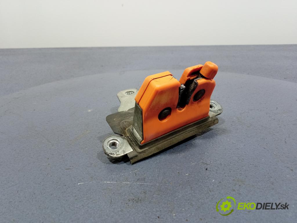 Skoda Fabia combi 2006 zámek Klapky: kufr 6Y9827501K