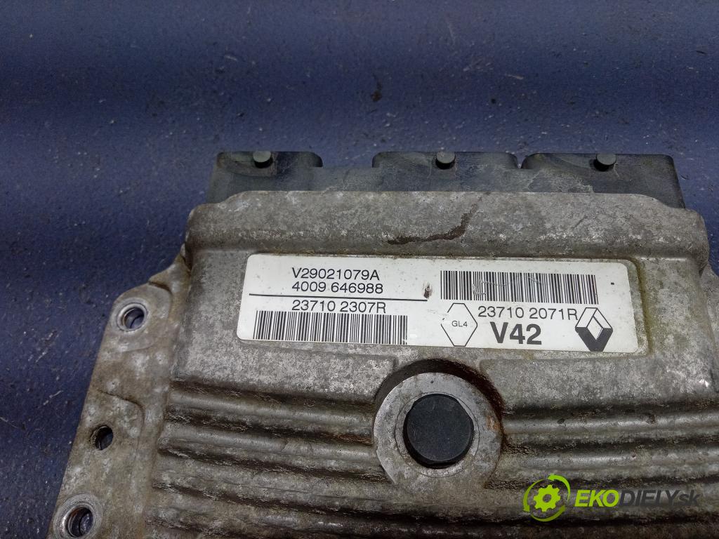 Dacia Dokker 2014 řídící jednotka Motor: 237102071R