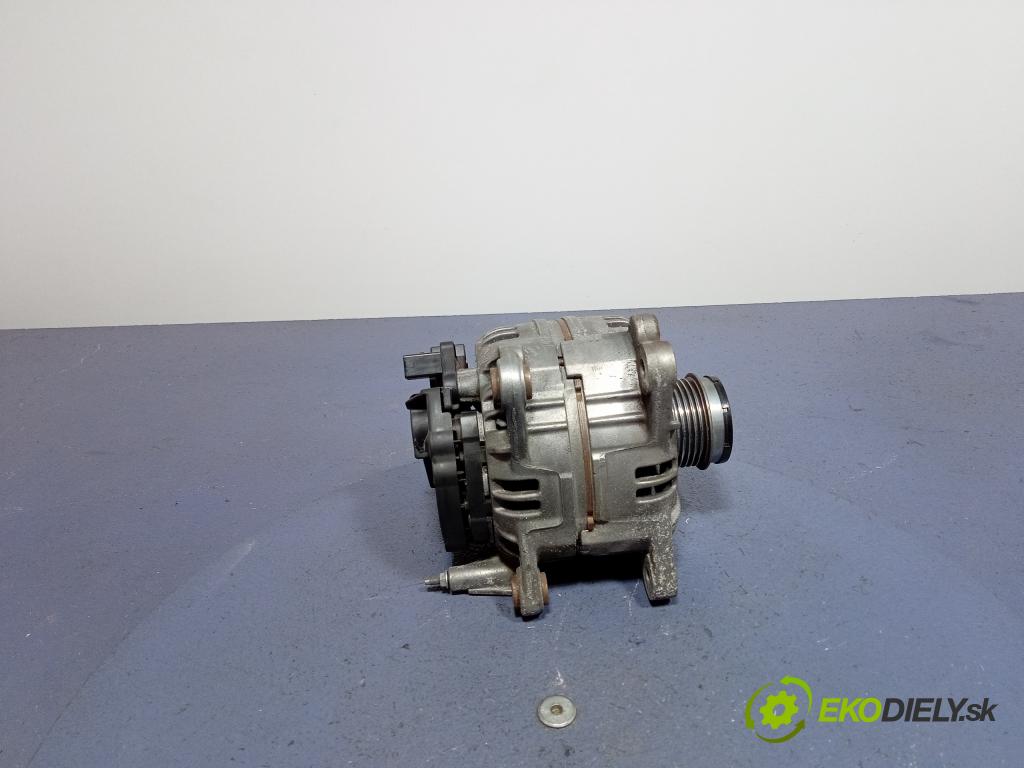 Vw Passat 1999 Alternator 028903029B