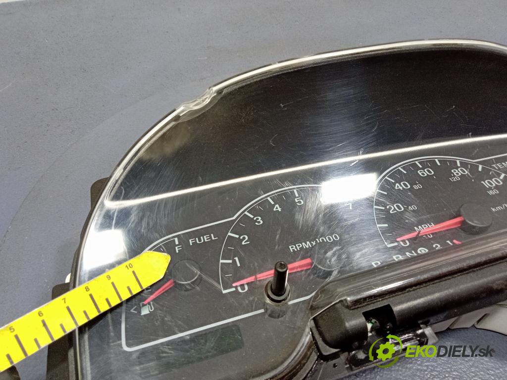 Ford Windstar 2001 prístrojovka/ budíky XF2F10A855AF