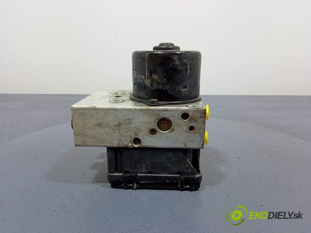 Chrysler Voyager 2003 čerpadlo ABS x 04683932AB