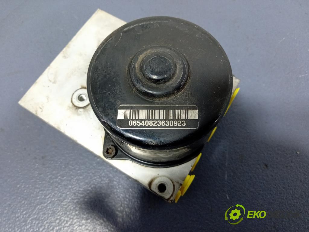 Chrysler Voyager 2003 čerpadlo ABS x 04683932AB