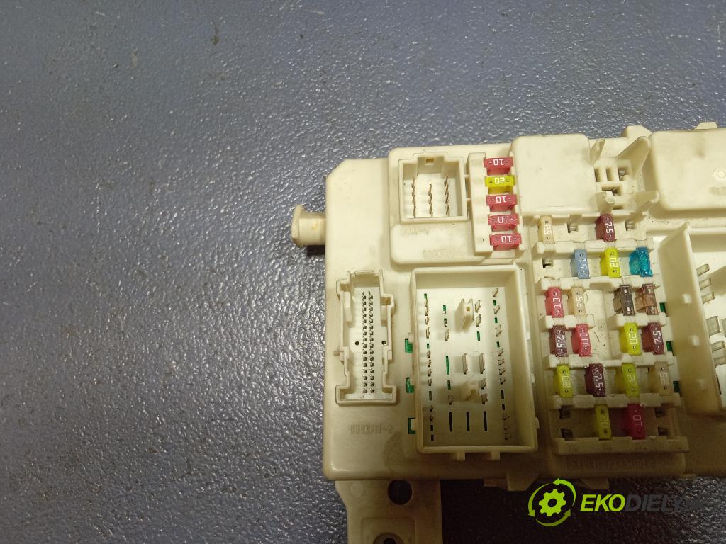 Ford C-max 2007 skříňka Pojistky 7M5T14A073FB