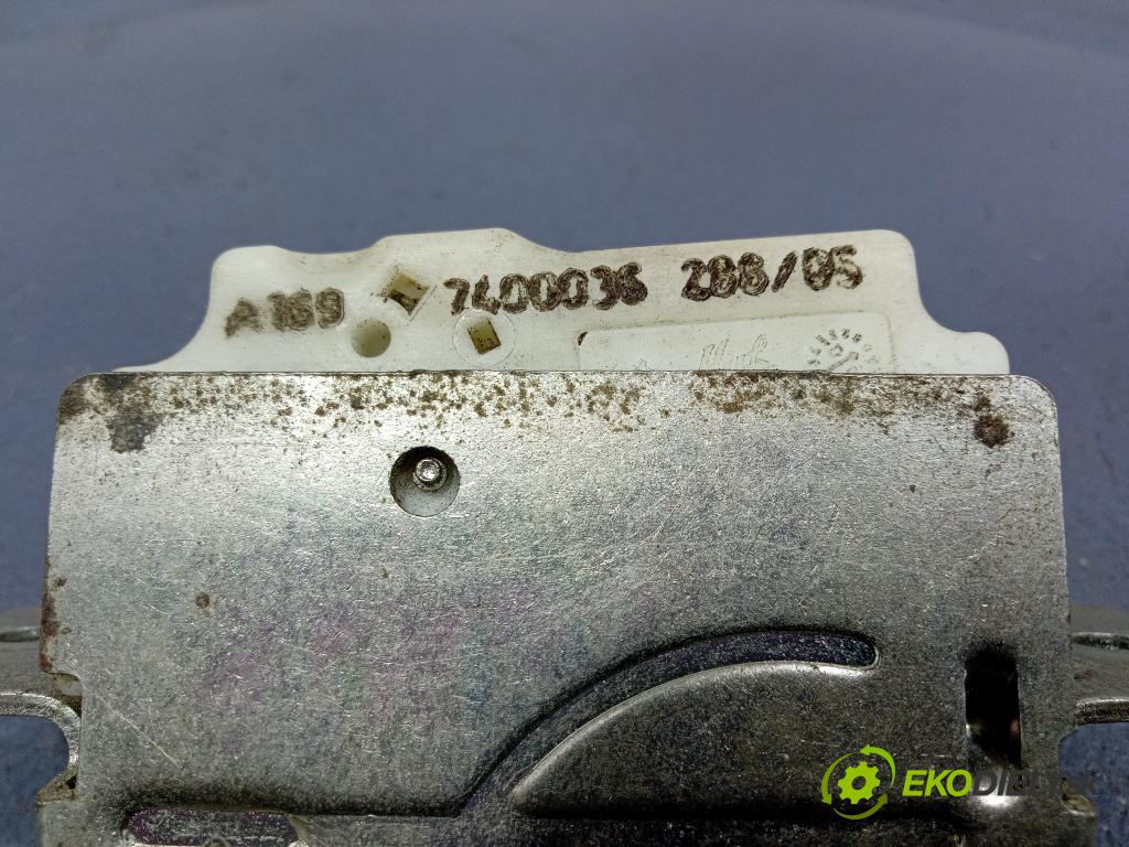 Mercedes A-klasa 2005 zámek Klapky: kufr A1697400036