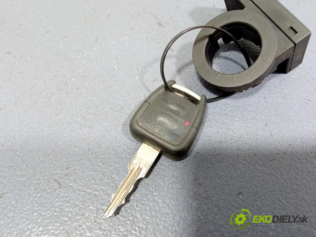 Opel Astra 1998 řídící jednotka Motor: 16228919