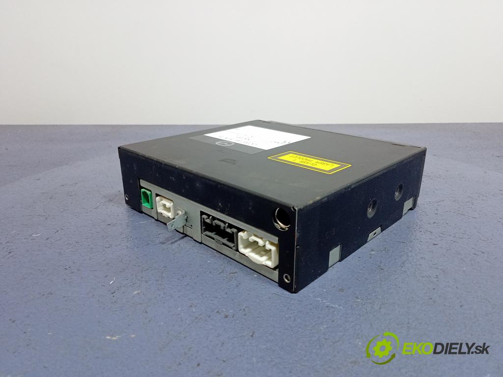 Mazda 5 2005 Radio I Navigácia: CC33668FXB