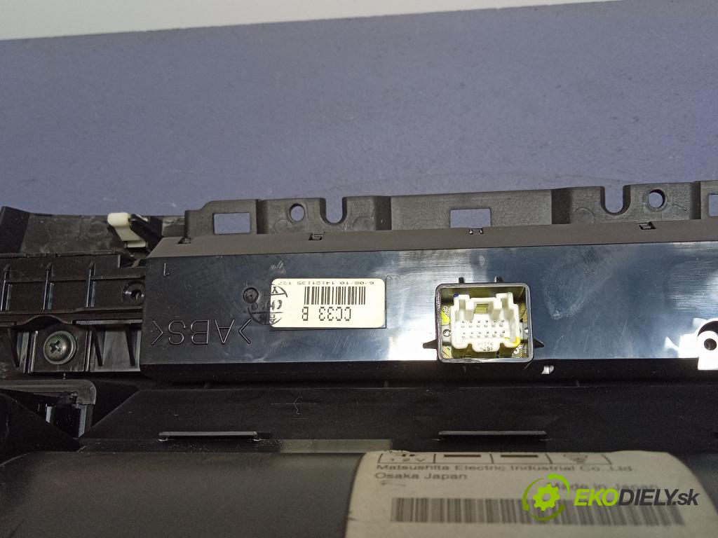 Mazda 5 2005 displej Radio / GPS CC2966DV0