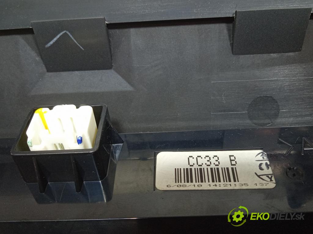 Mazda 5 2005 displej Radio / GPS CC2966DV0