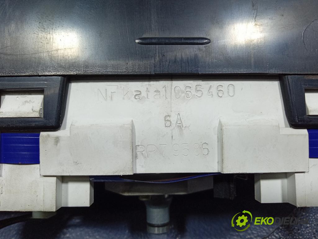 Polonez Atu 1996 prístrojovka/ budíky 01