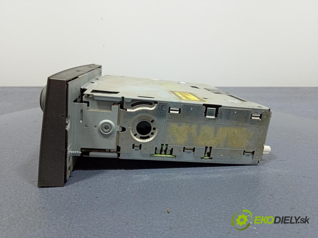 Citroen C5 2005 Radio I Navigácia: 01