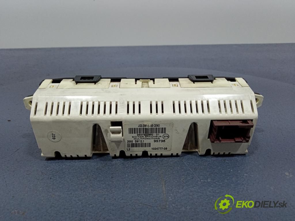 Citroen C5 2005 displej Radio / GPS 9657882880-01