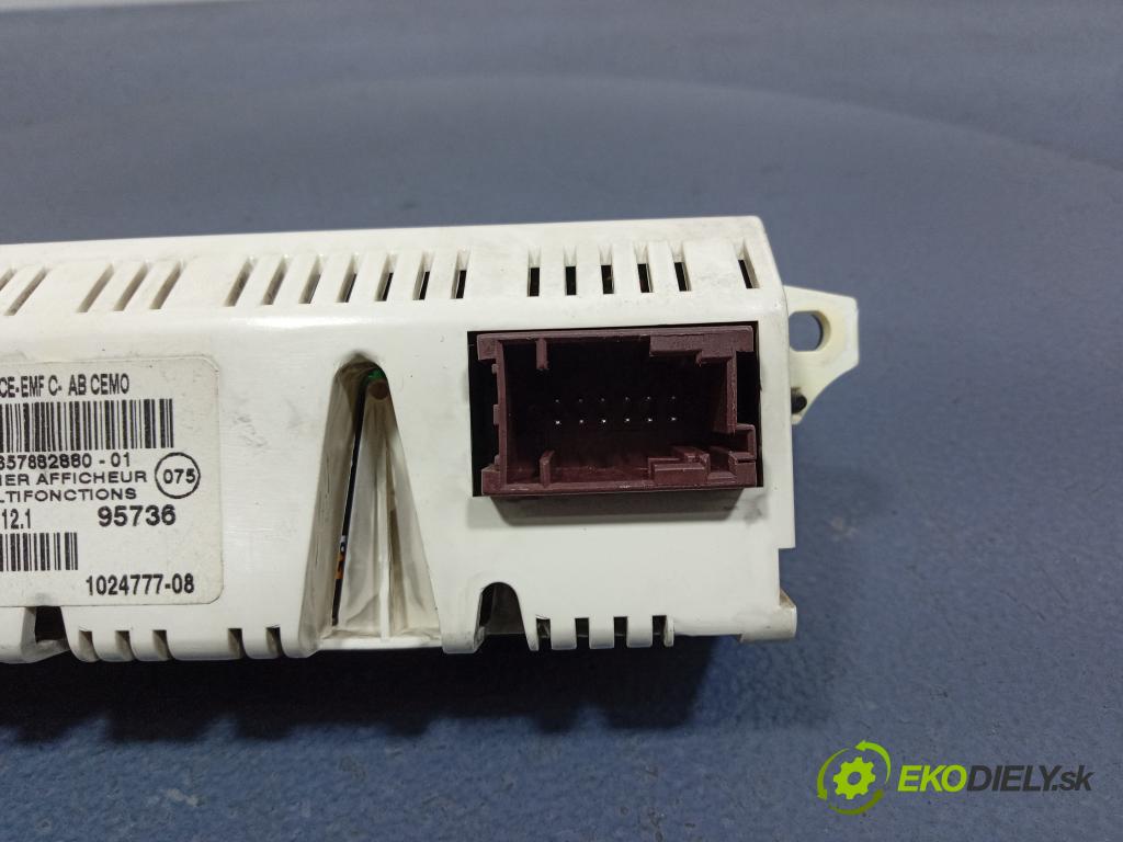 Citroen C5 2005 displej Radio / GPS 9657882880-01