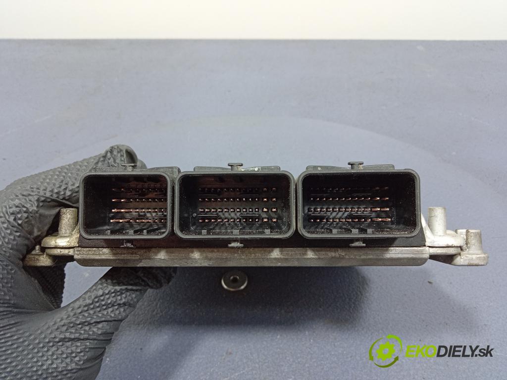Opel Movano 2003 řídící jednotka Motor: 0281011254