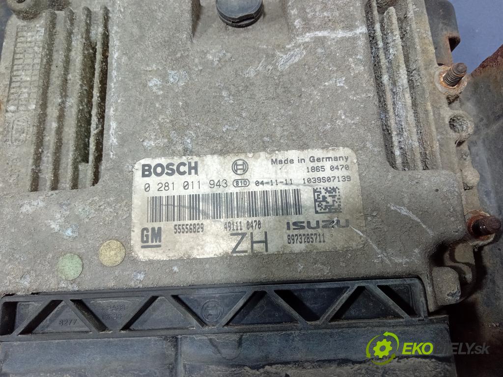 Opel Astra 2005 řídící jednotka Motor: 55556829