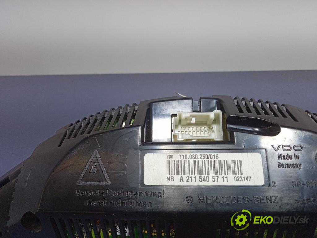 Mercedes E-klasa 2004 Přístrojová deska A2115405711