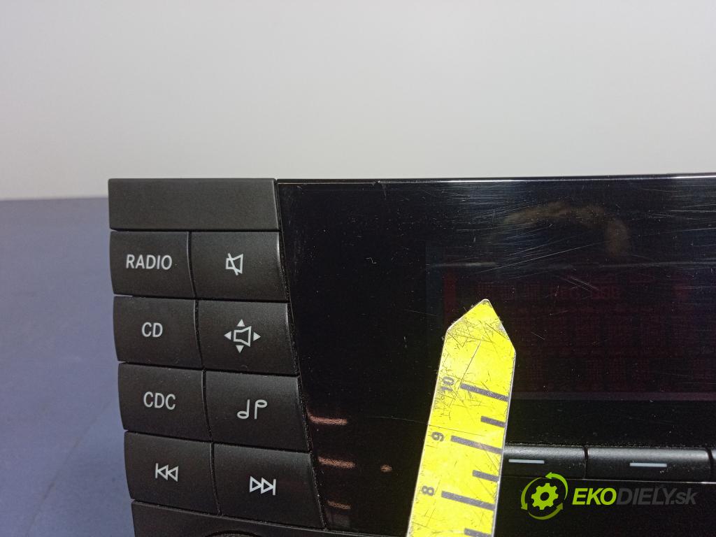 Mercedes E-klasa 2004 Radio I Navigácia: A2118209889