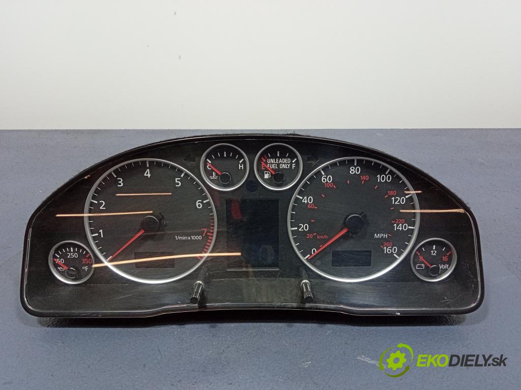 Audi A6 2004 prístrojovka/ budíky 4B0920981N