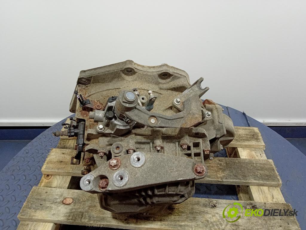 Opel Astra 2009 prevodovka Manualna M32