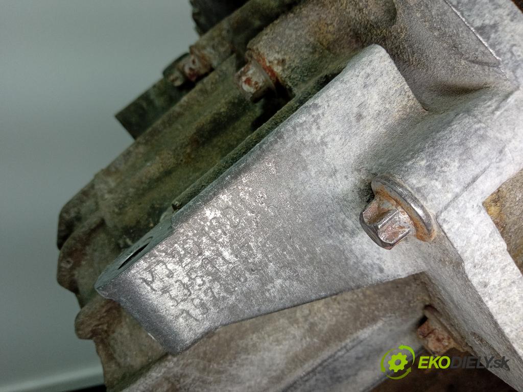 Opel Astra 2009 prevodovka Manualna M32