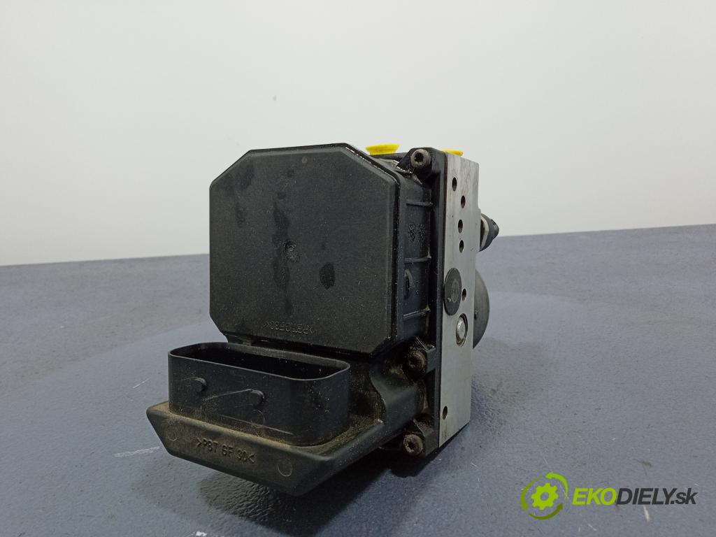 Bmw Seria 5 2002 čerpadlo ABS x 6758969