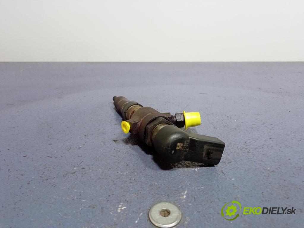 Ford Fiesta 2004 vstřikovač 9655304880