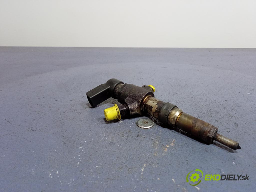 Ford Fiesta 2004 vstřikovač 9655304880