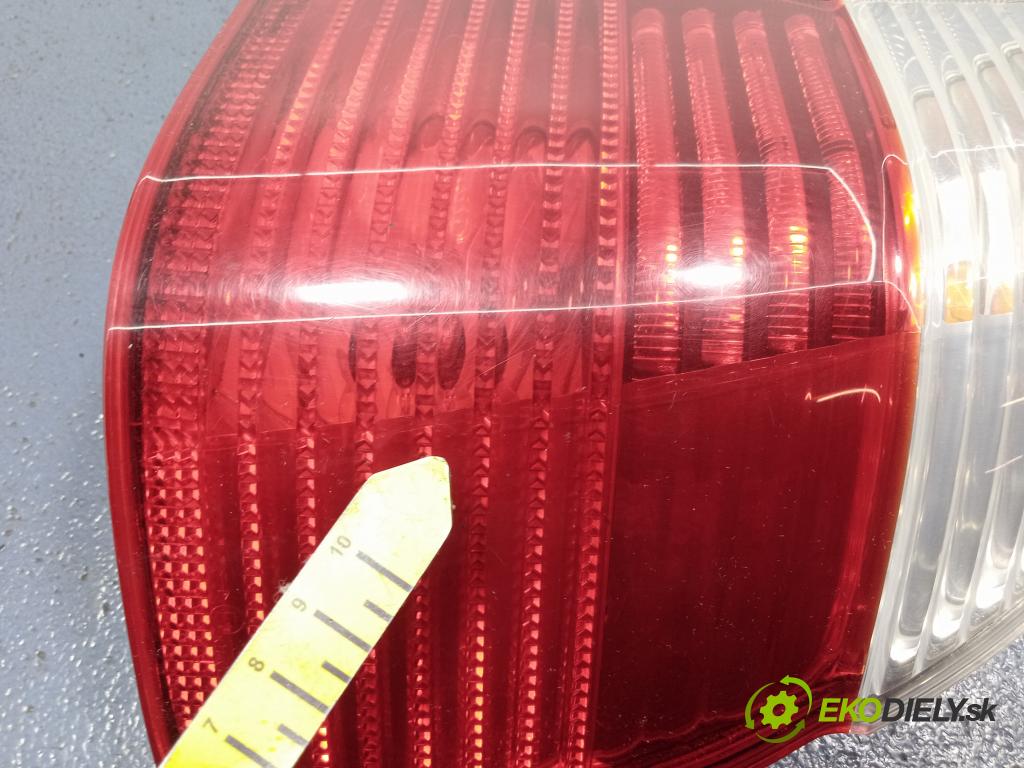 Bmw Seria 5 2002 svetlo / reflektor zad Prava: Vonkajsia: 6902532