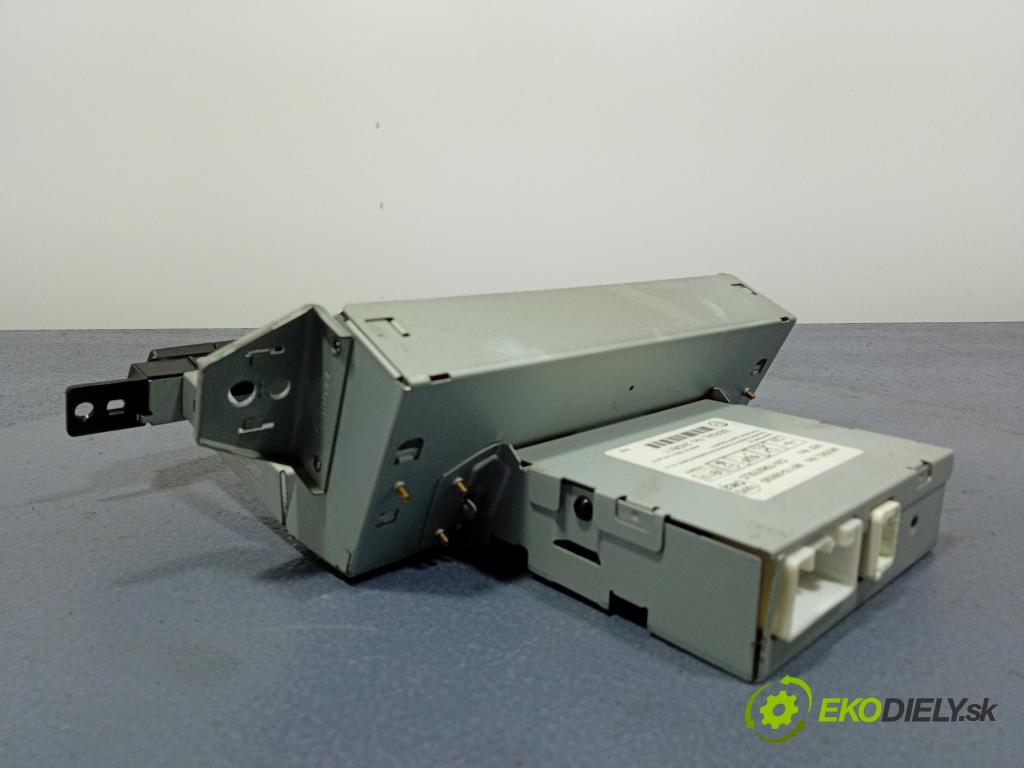 Toyota Avensis 2004 displej Radio / GPS 86110-05020