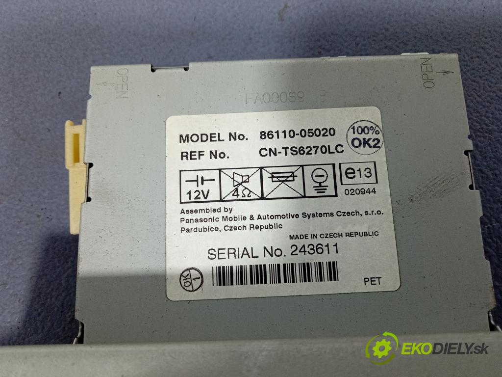 Toyota Avensis 2004 displej Radio / GPS 86110-05020