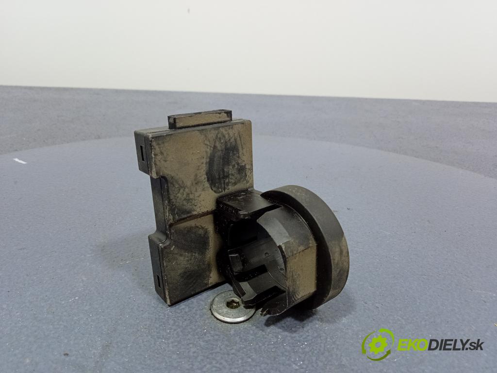 Opel Astra 2003 řídící jednotka Motor: 12214860