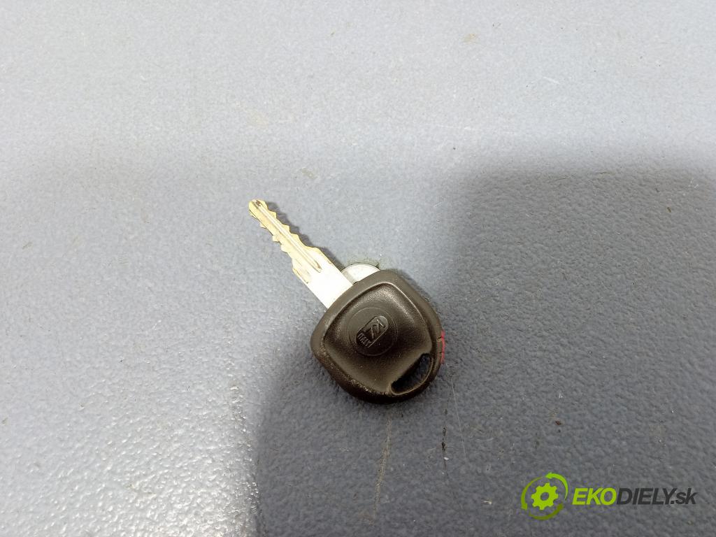 Opel Astra 2003 řídící jednotka Motor: 12214860