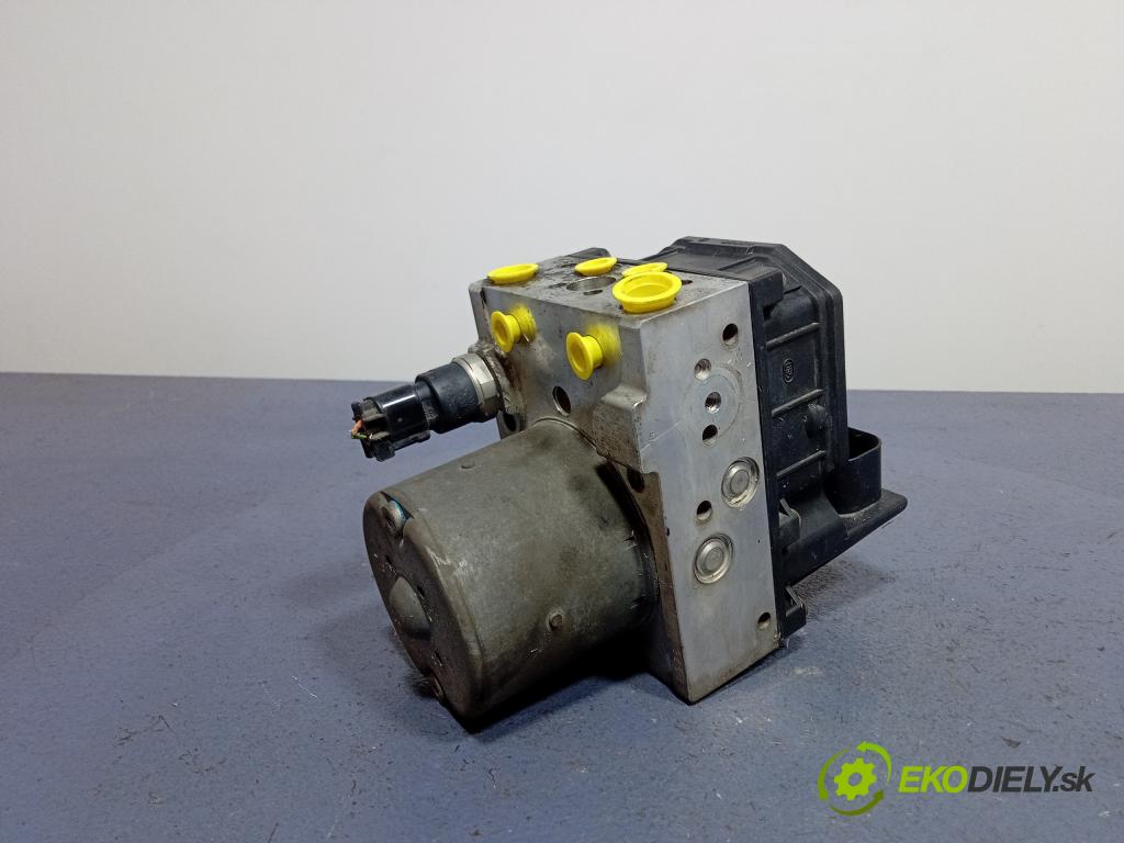Toyota Avensis 2004 čerpadlo ABS x 44540-05033