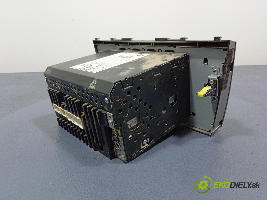 Toyota Camry 2007 Radio I Navigácia: 86120-06180