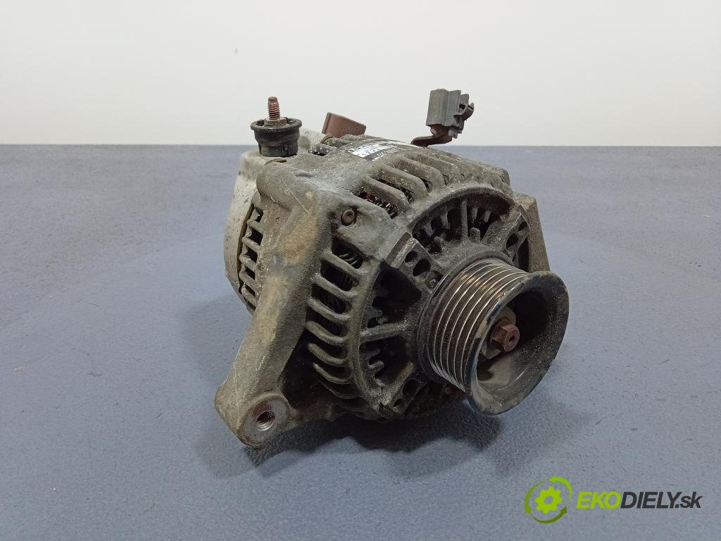 Toyota Corolla 2003 Alternator 01