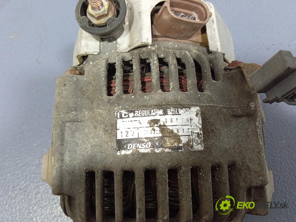 Toyota Corolla 2003 Alternator 01