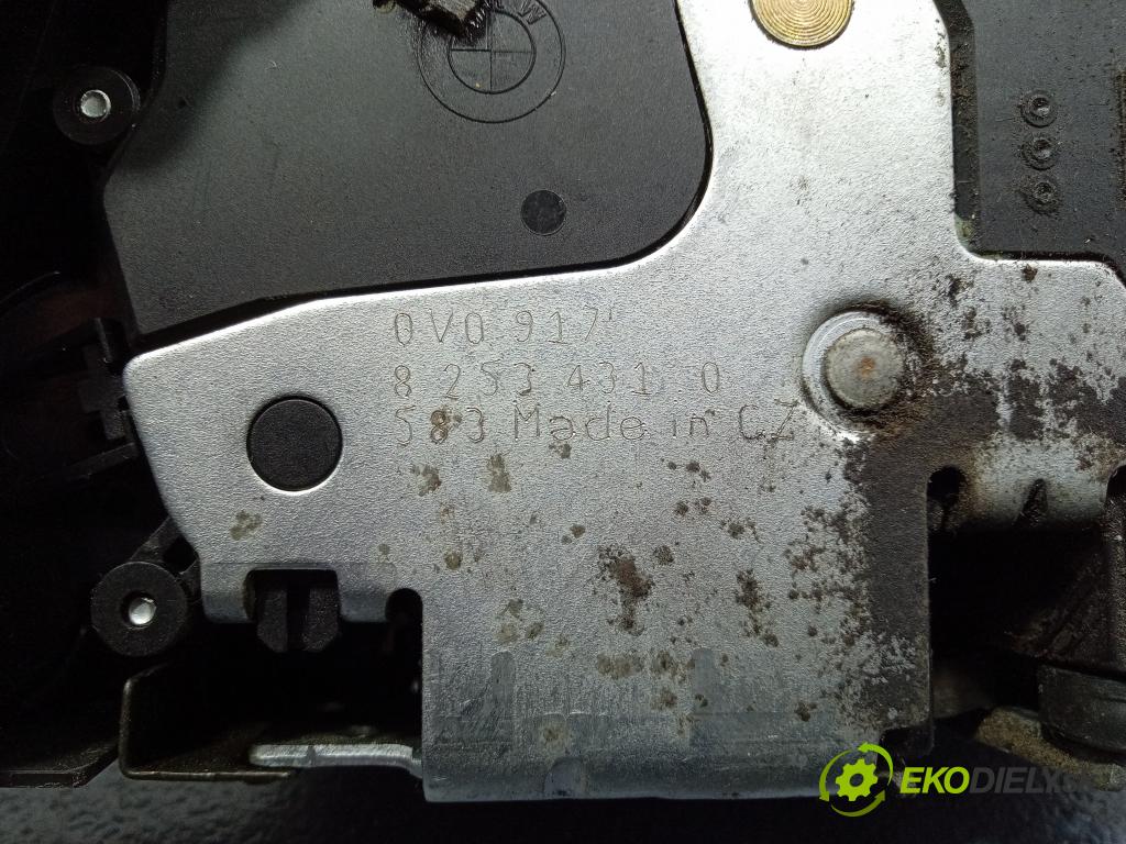 Bmw Seria 3 2002 zámek dveře před Levý: 8253431