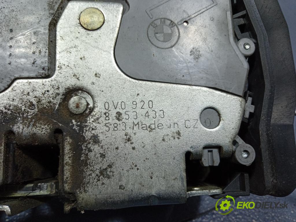 Bmw Seria 3 2002 zámek dveře před v pravo: 8253433