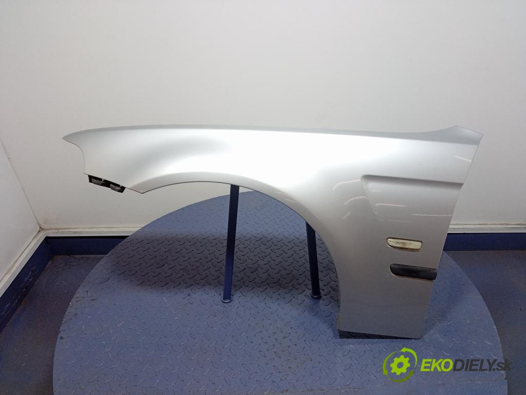 Bmw Seria 3 2002 blatnik před Levý: 01