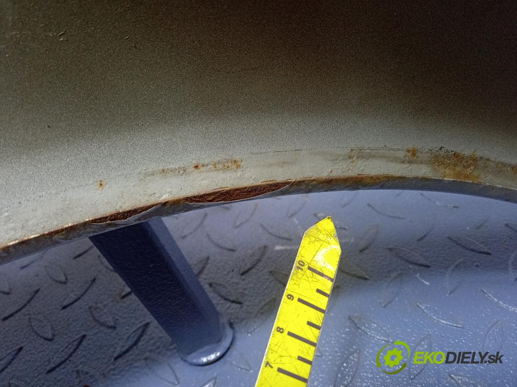 Bmw Seria 3 2002 blatnik před Levý: 01
