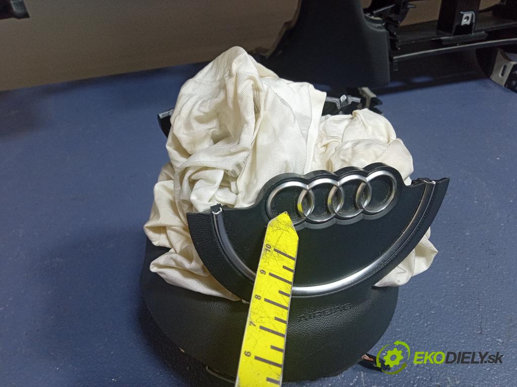 Audi A6 2018 kokpit,pristrojová doska 4G1857001D