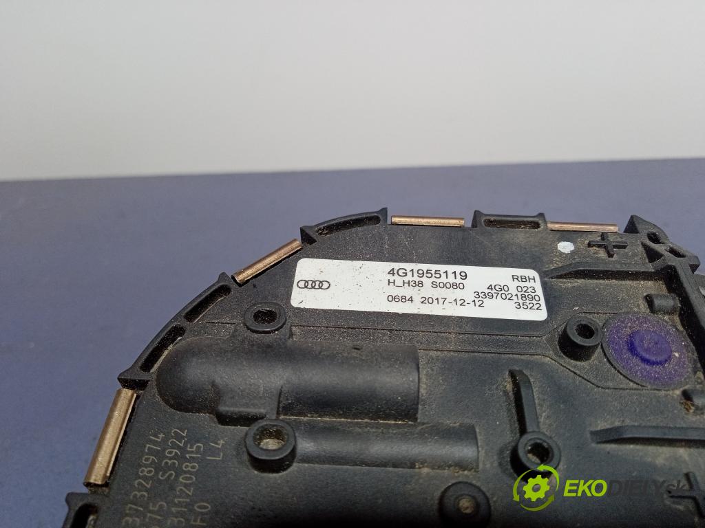 Audi A6 2018 mechanismus motorek Stěrače: před 4G1955023C