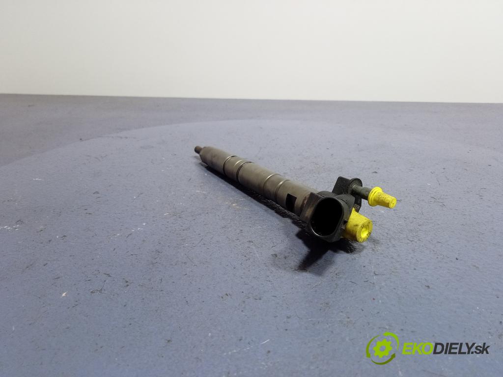 Audi A4 2005 vstřikovač 059130277BE