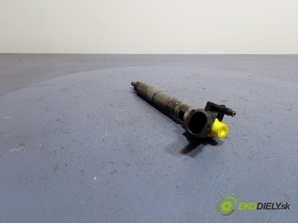 Audi A4 2005 vstřikovač 059130277S