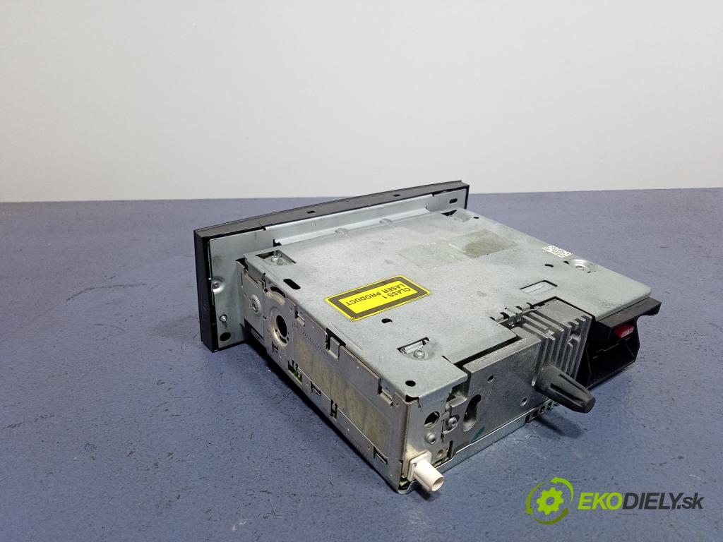 Citroen C5 2005 Radio I Navigácia: 01