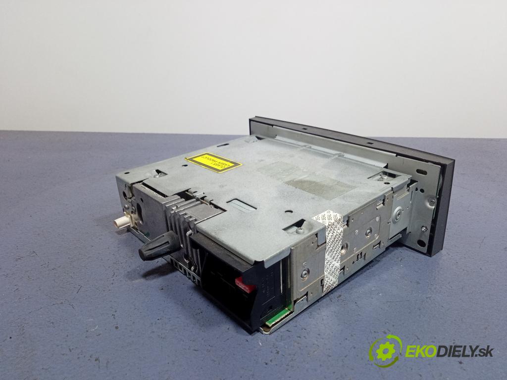 Citroen C5 2005 Radio I Navigácia: 01