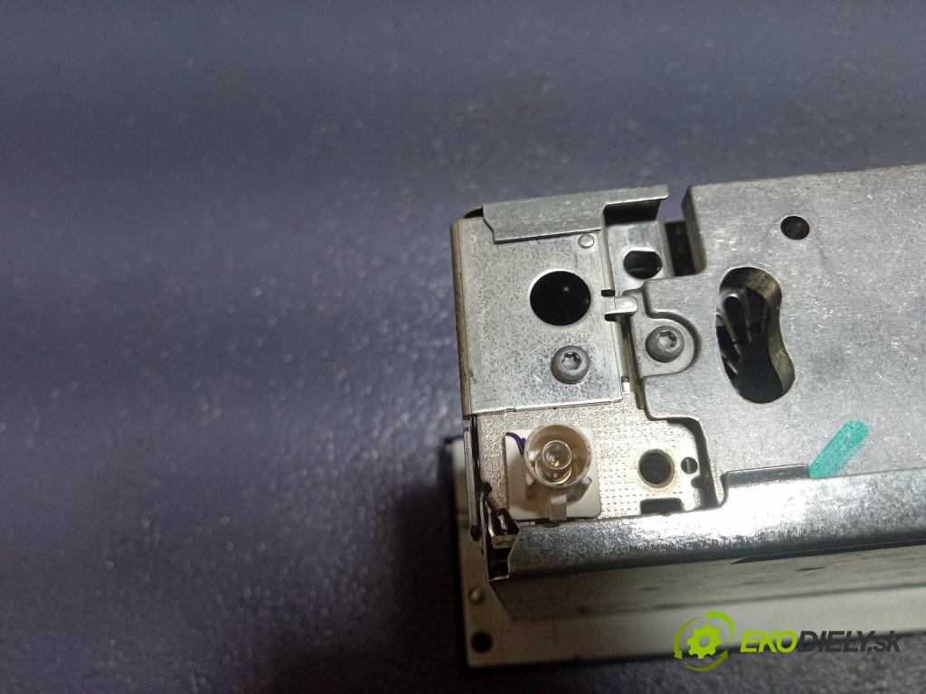 Citroen C5 2005 Radio I Navigácia: 01