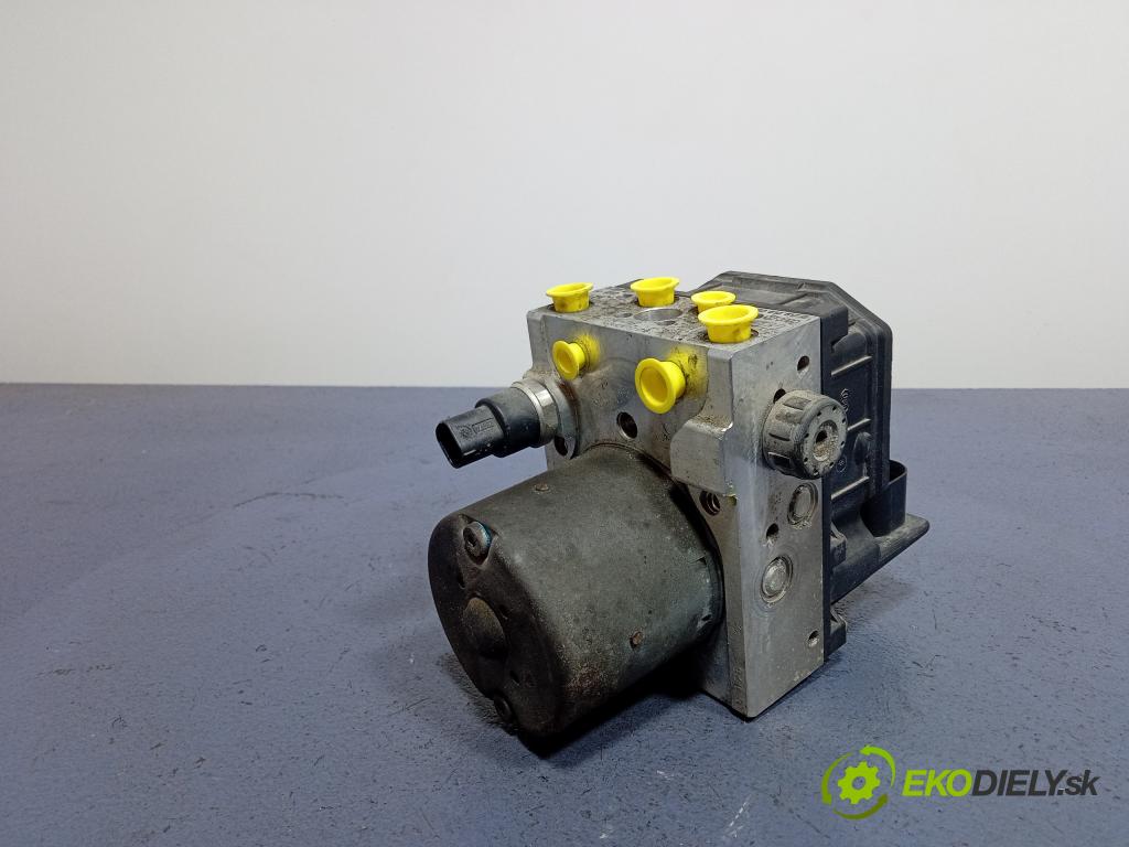 Audi A6 2024 čerpadlo ABS x 4B0614517G