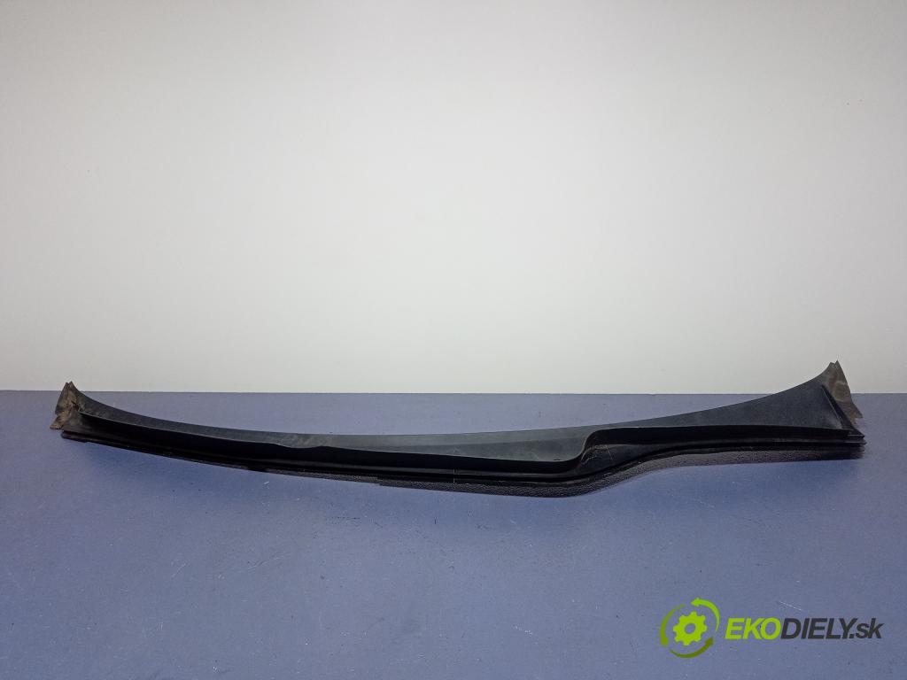 Audi A6 2018 torpédo 4G1819403