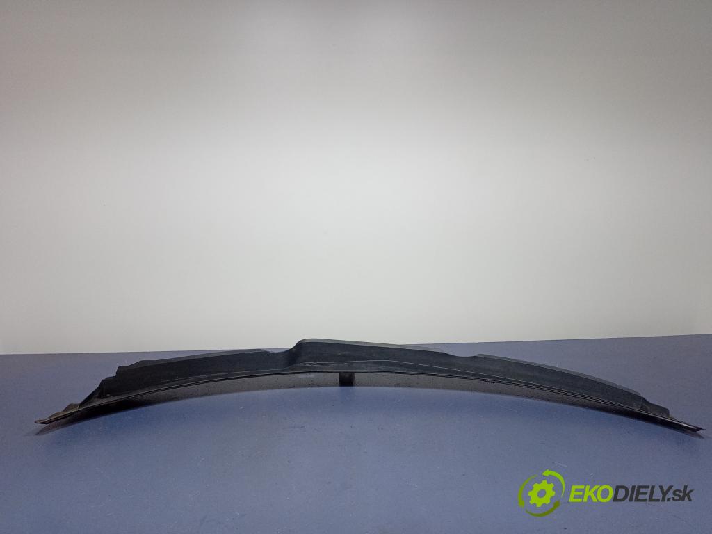 Audi A6 2018 torpédo 4G1819403