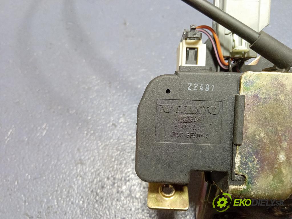 Volvo S60 2001 zámek Klapky: kufr 8652398